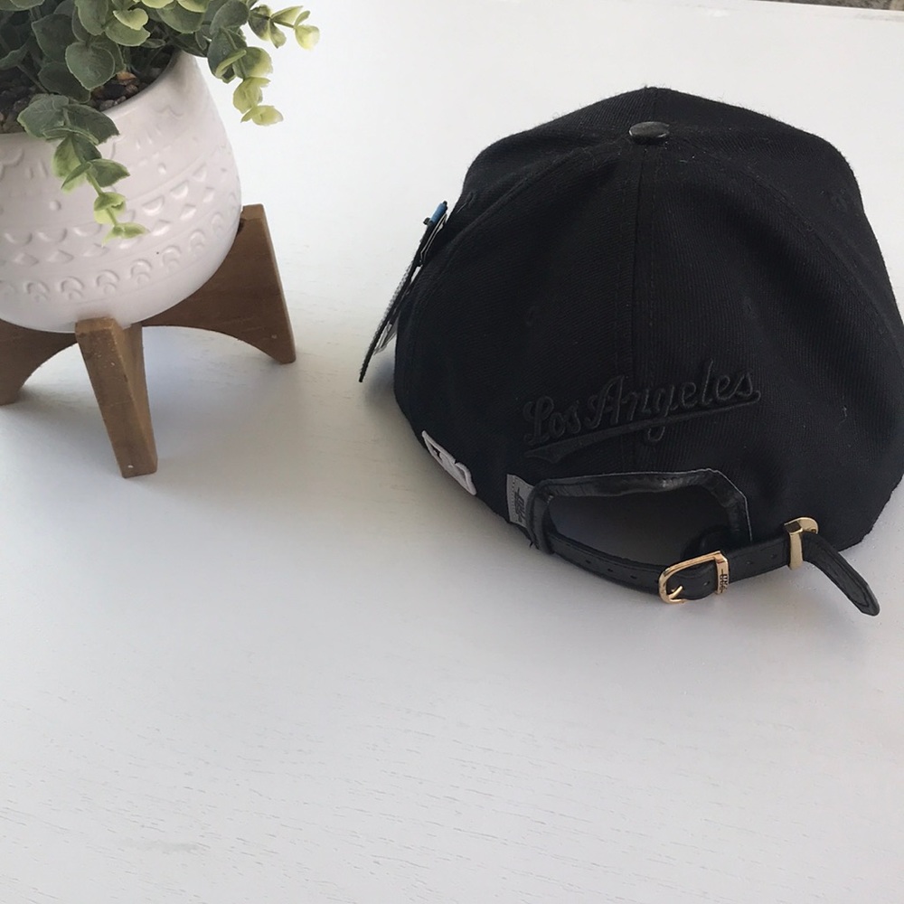Pro Standard Leather Los Angeles Dodgers Cap hat - Picture 3 of 4